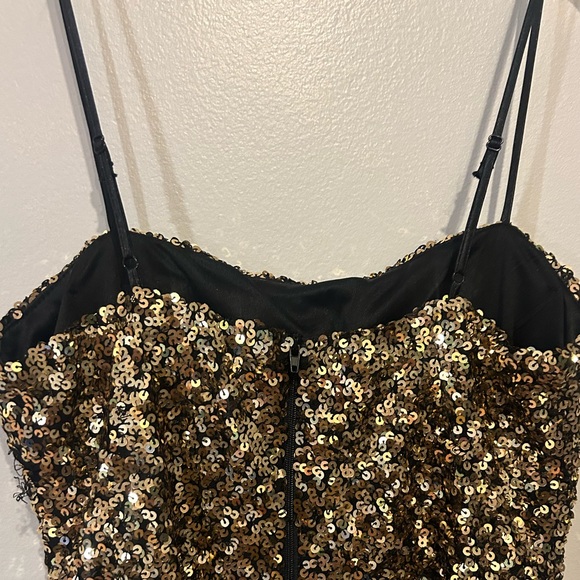 B Darlin A-Line, Square Neckline, Gold Sequined Dress. Size Small. NWOT. - Picture 6 of 10